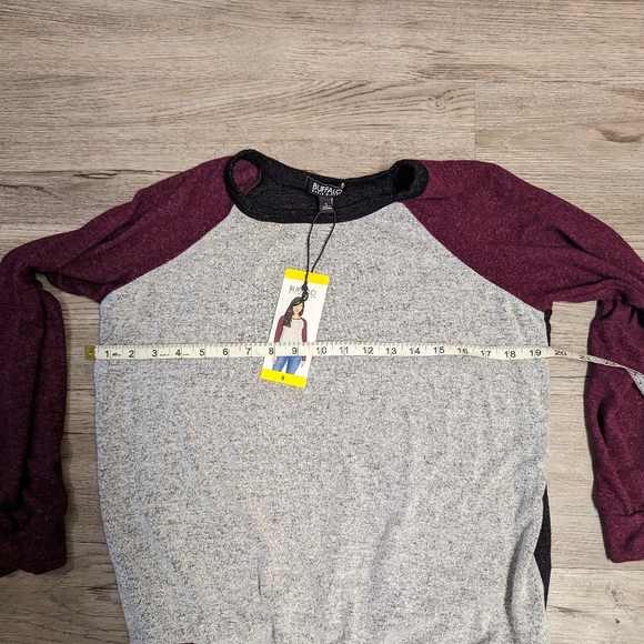 NWT Buffalo colour block sweater size small - Picture 4 of 6